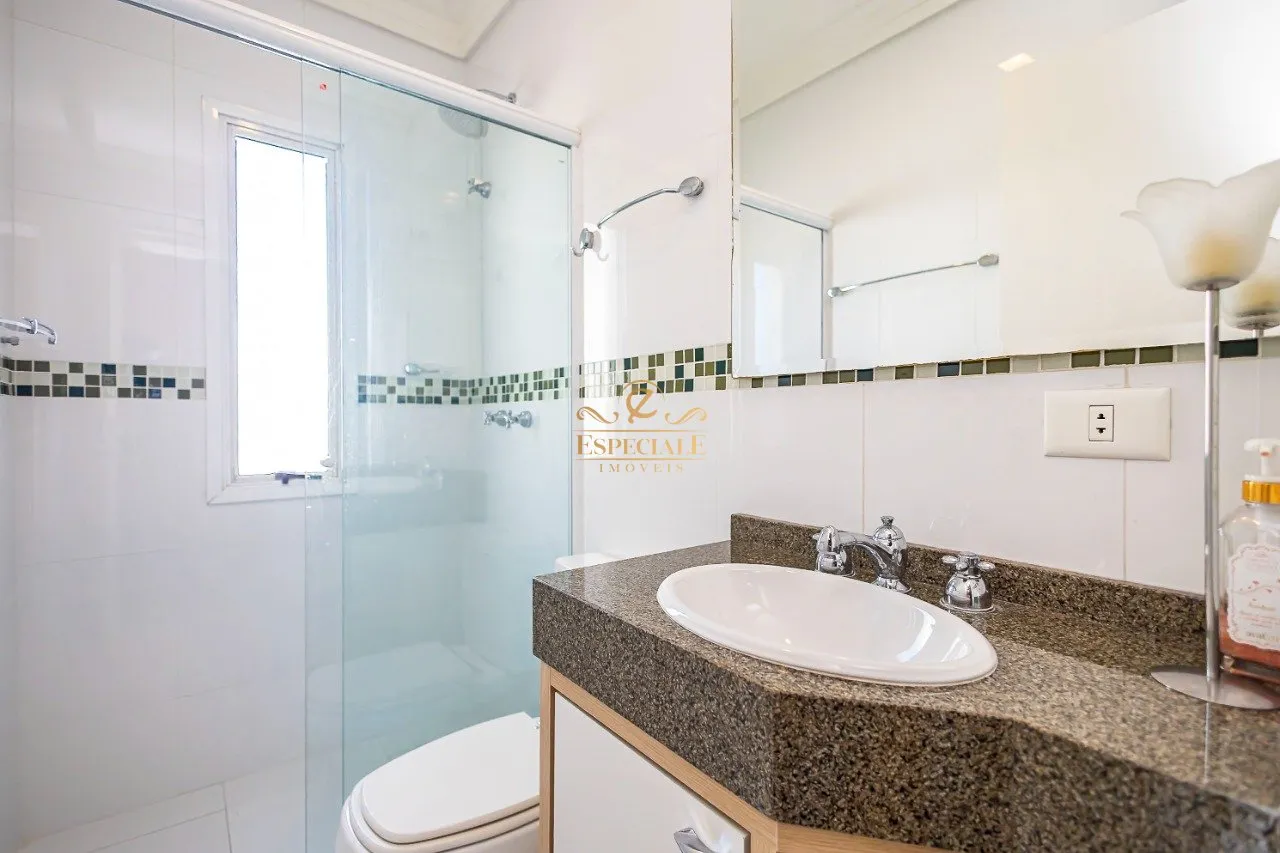 Furnished house with 4 en-suite bedrooms and private garden — photo 58