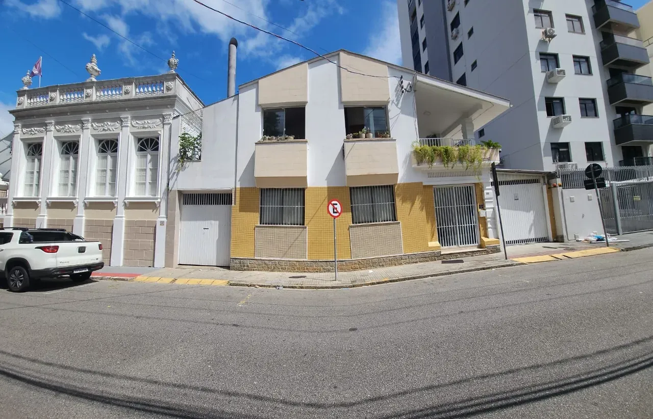 Casa mobiliada com 9 quartos e 3 vagas — photo 10