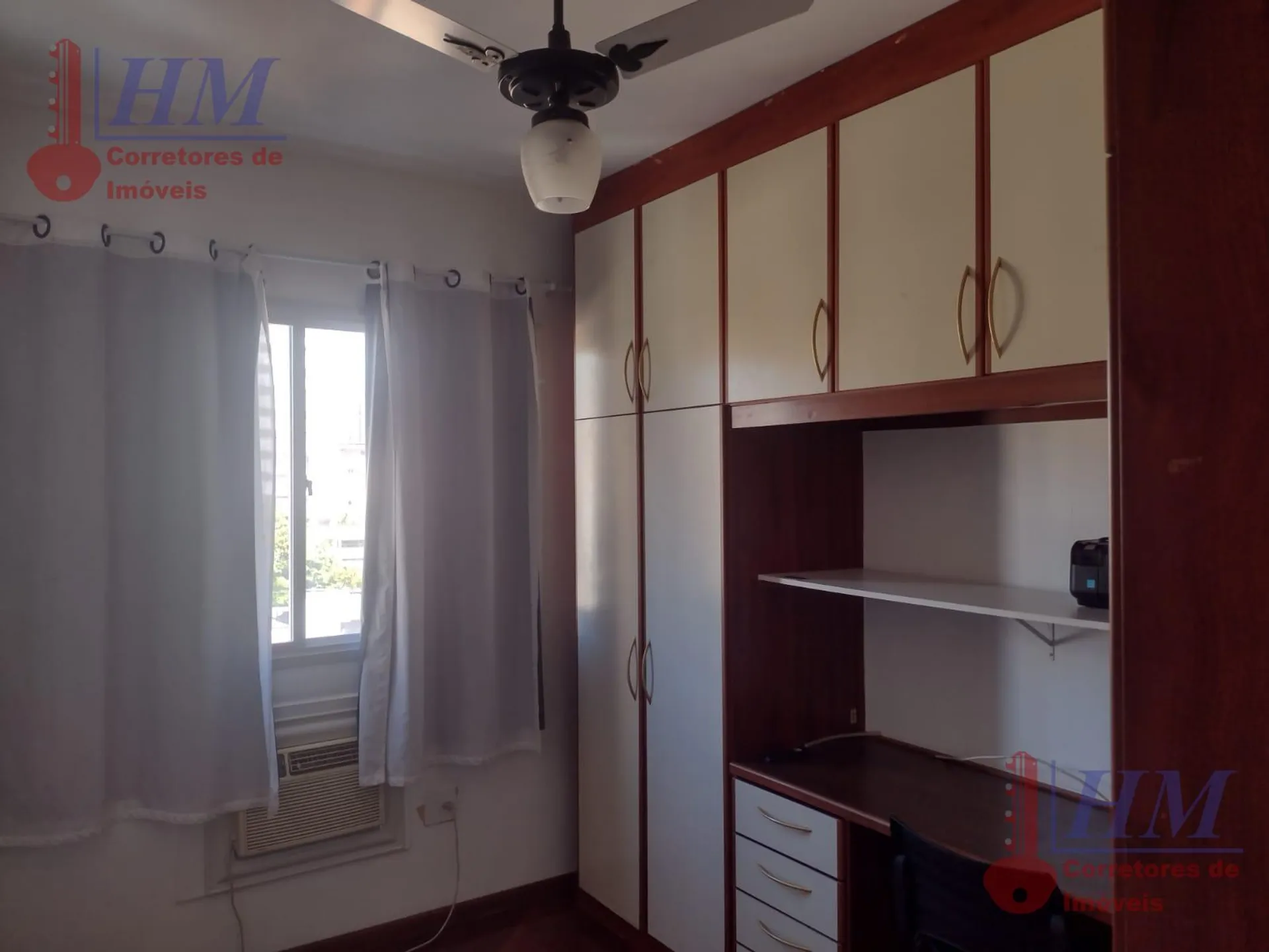 Furnished apartment, 67 m², with a glass-enclosed balcony — photo 21