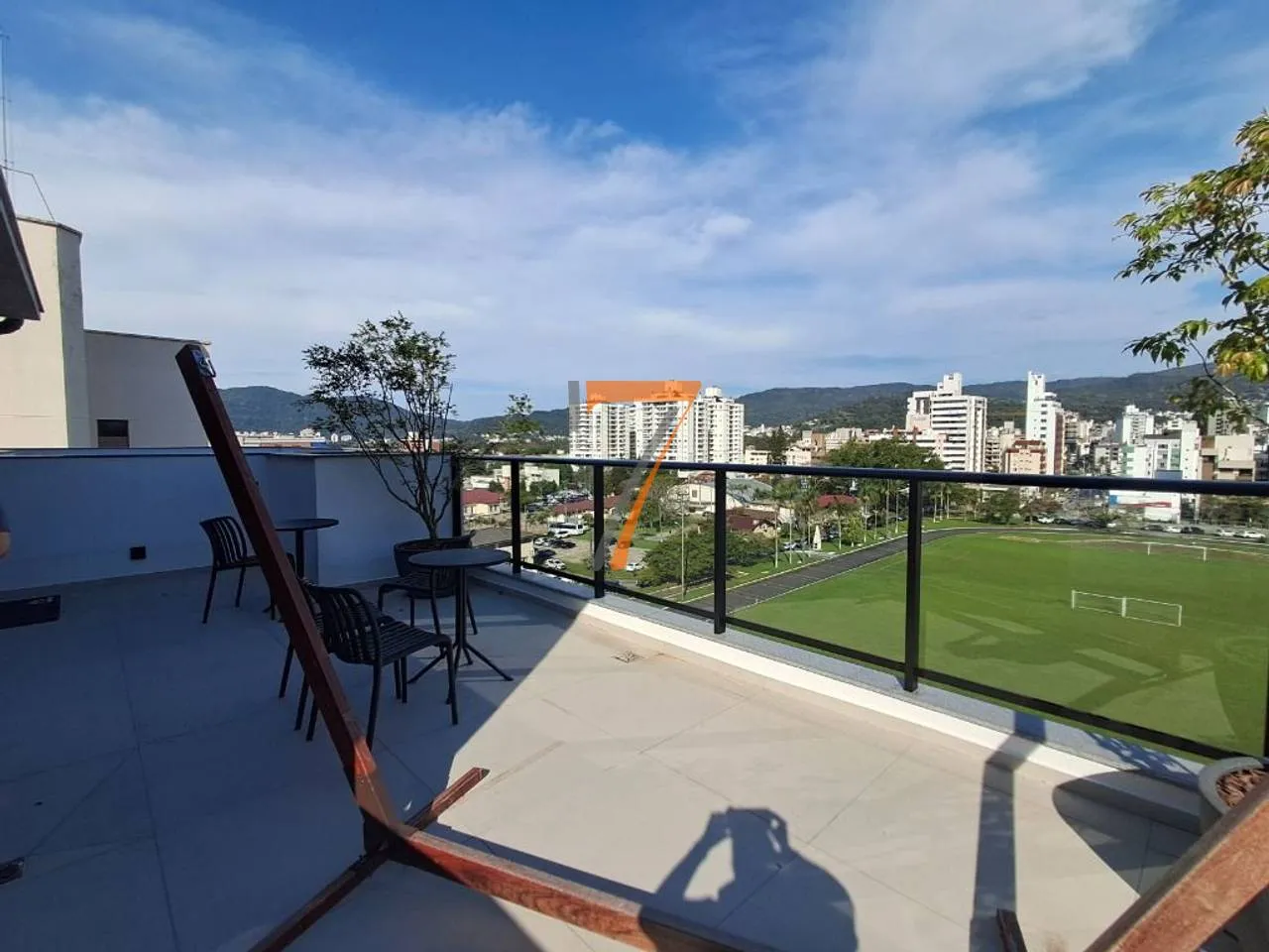 Furnished studio with 1 bedroom and 30 m² — photo 5