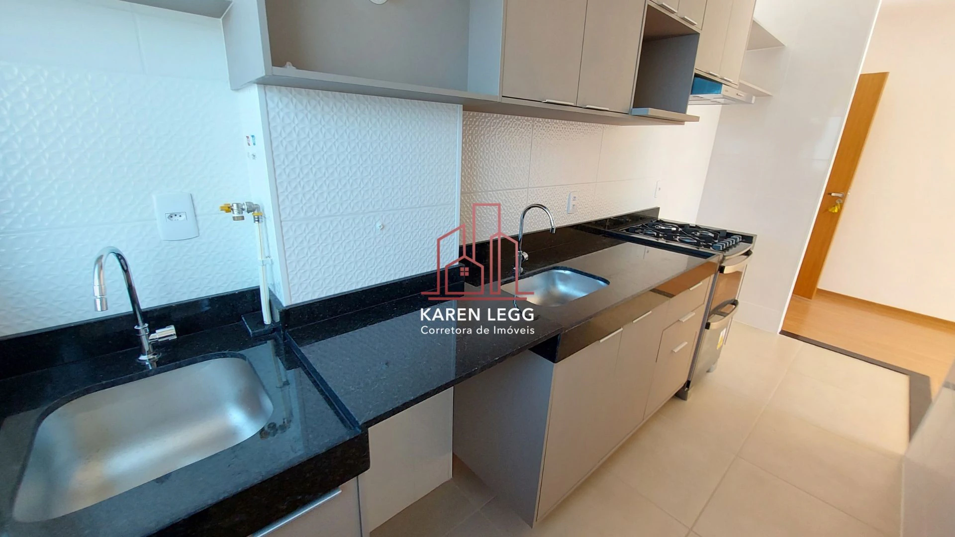 43 m² apartment with a washing machine and a home office — photo 9