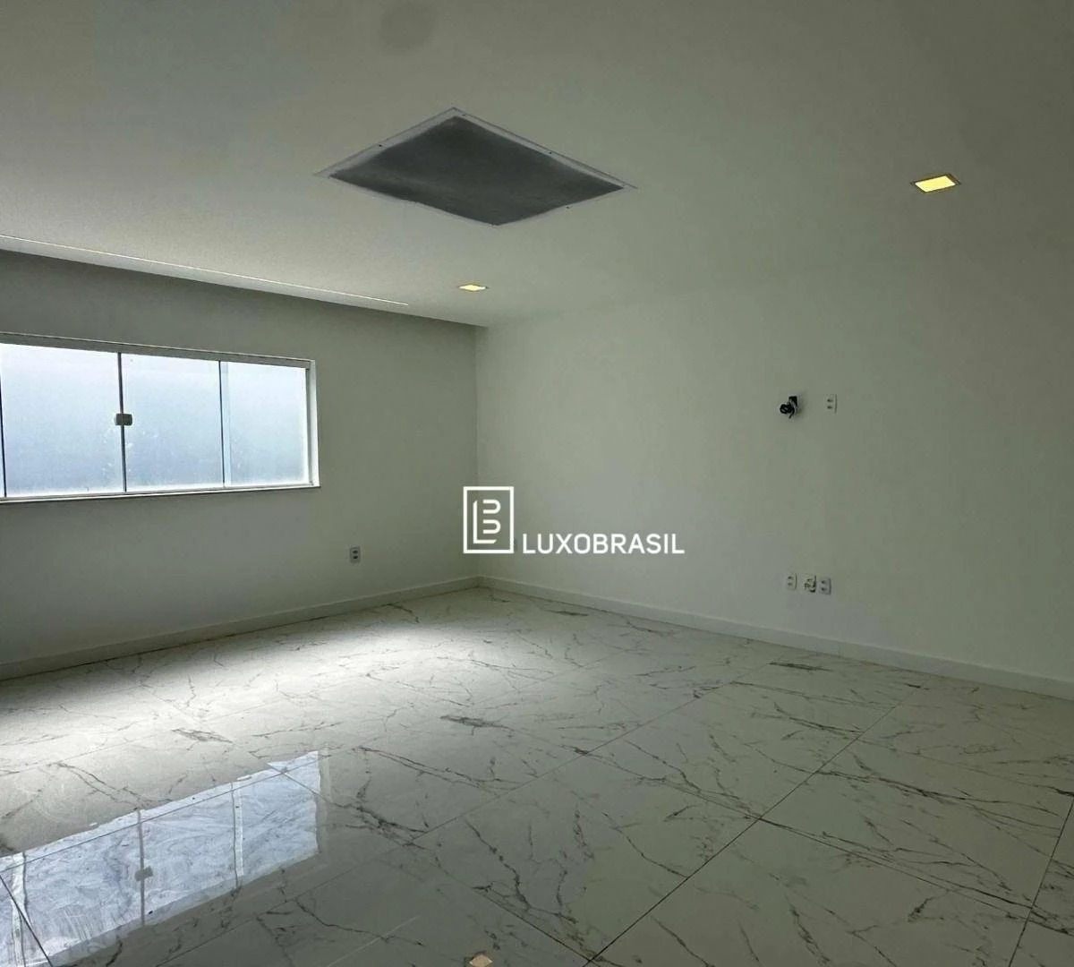 House with 7 bedrooms and 700 m², gas kitchen — photo 17