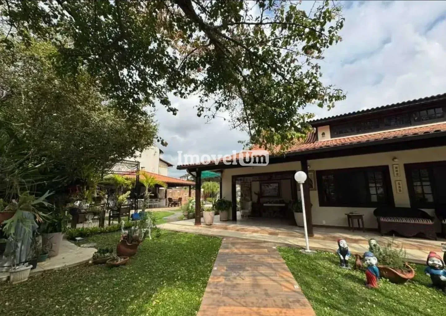 Condominium house with 5 bedrooms and balcony grill — photo 23