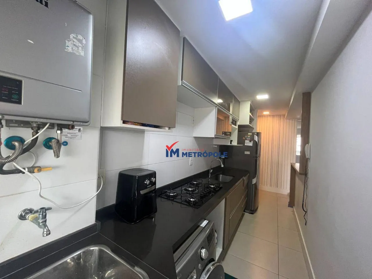 Furnished apartment with 3 bedrooms and an American-style kitchen 72 m² — photo 8