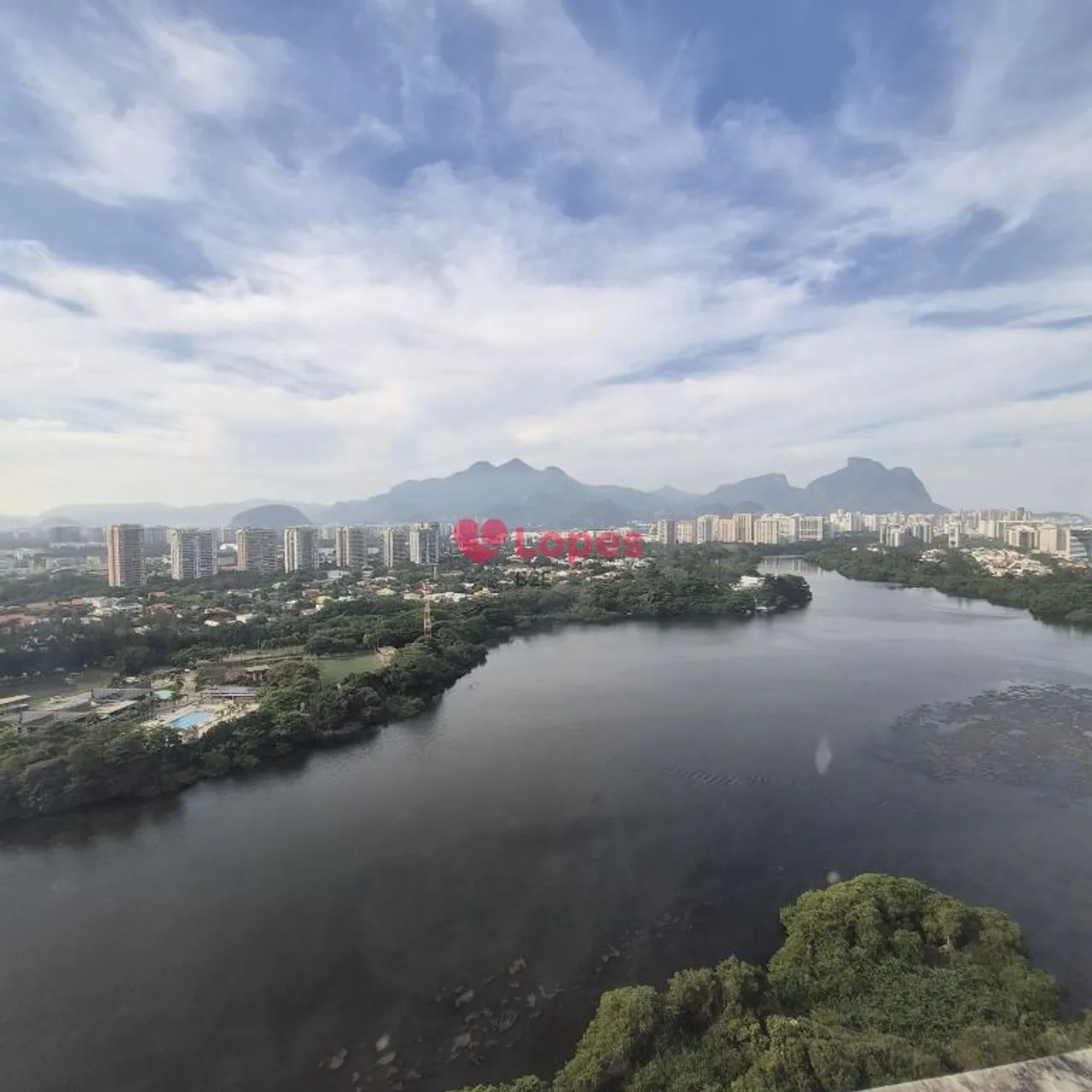 Furnished apartment, 180 m², with a water view — photo 16