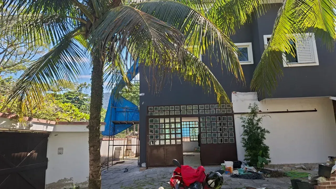 Rental house with 400 m², 4 bedrooms and 5 bathrooms — photo 7