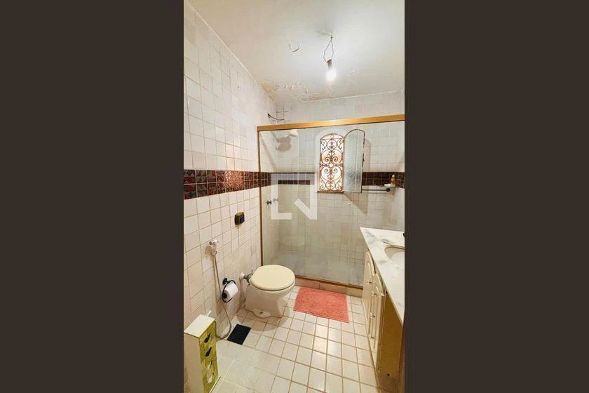 608 m² house with 7 bedrooms and 3 en-suites — photo 7