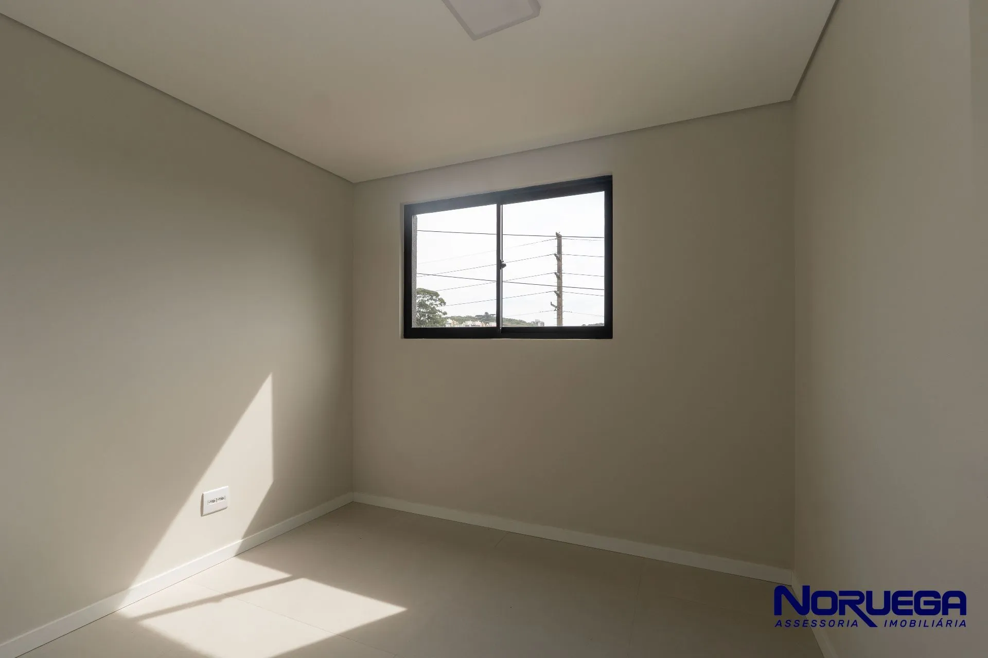 Unfurnished 2-bedroom apartment with 1 parking space — photo 24