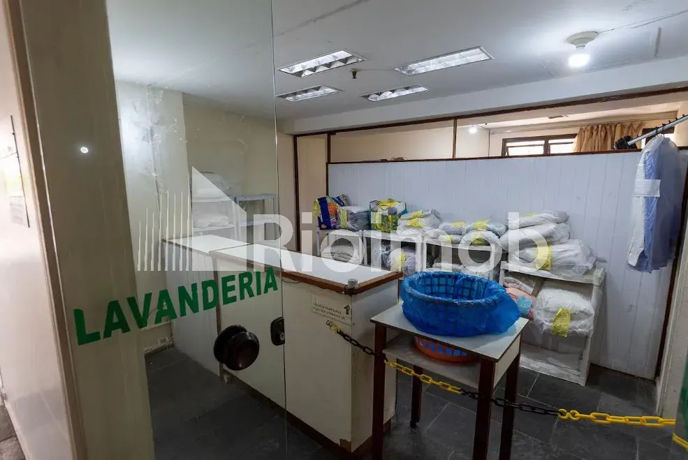 Furnished apartment with balcony and a gas stove kitchen — photo 38