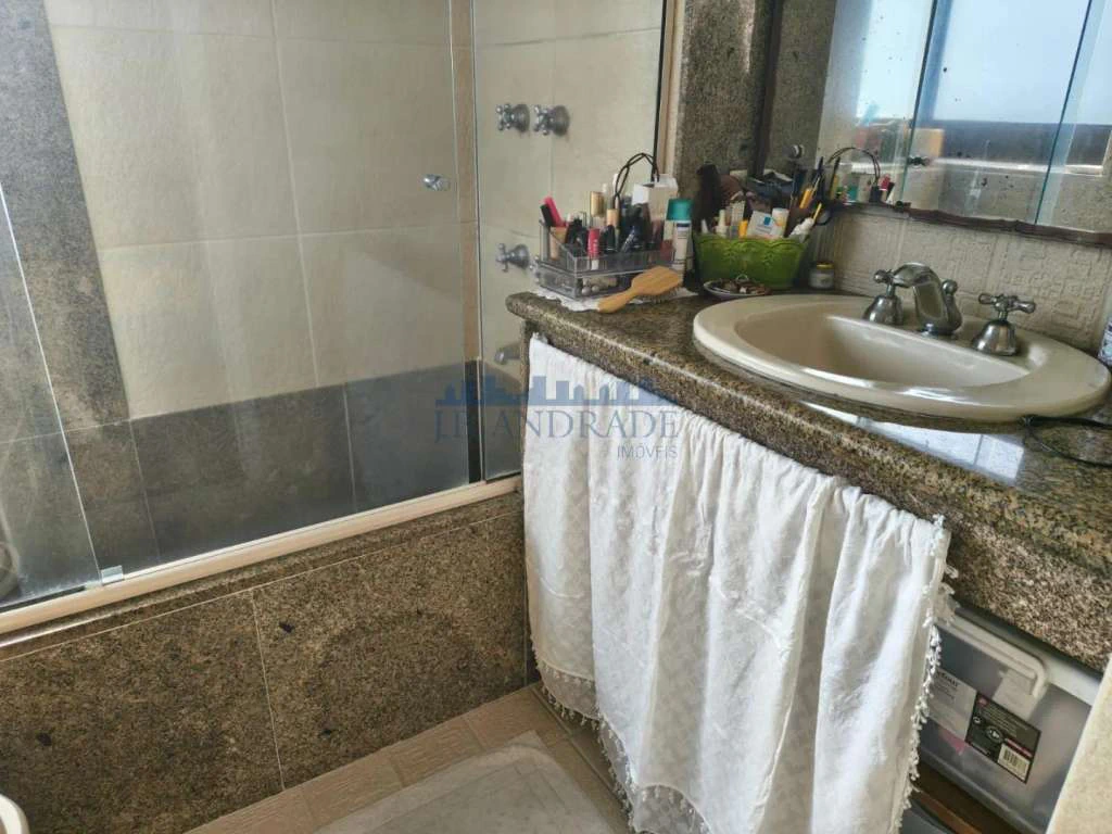 152 m² apartment with 4 bedrooms and enclosed balcony — photo 14