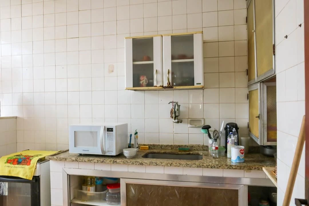 Apartamento para alugar com 2 quartos, 1 banheiro e vaga — photo 17
