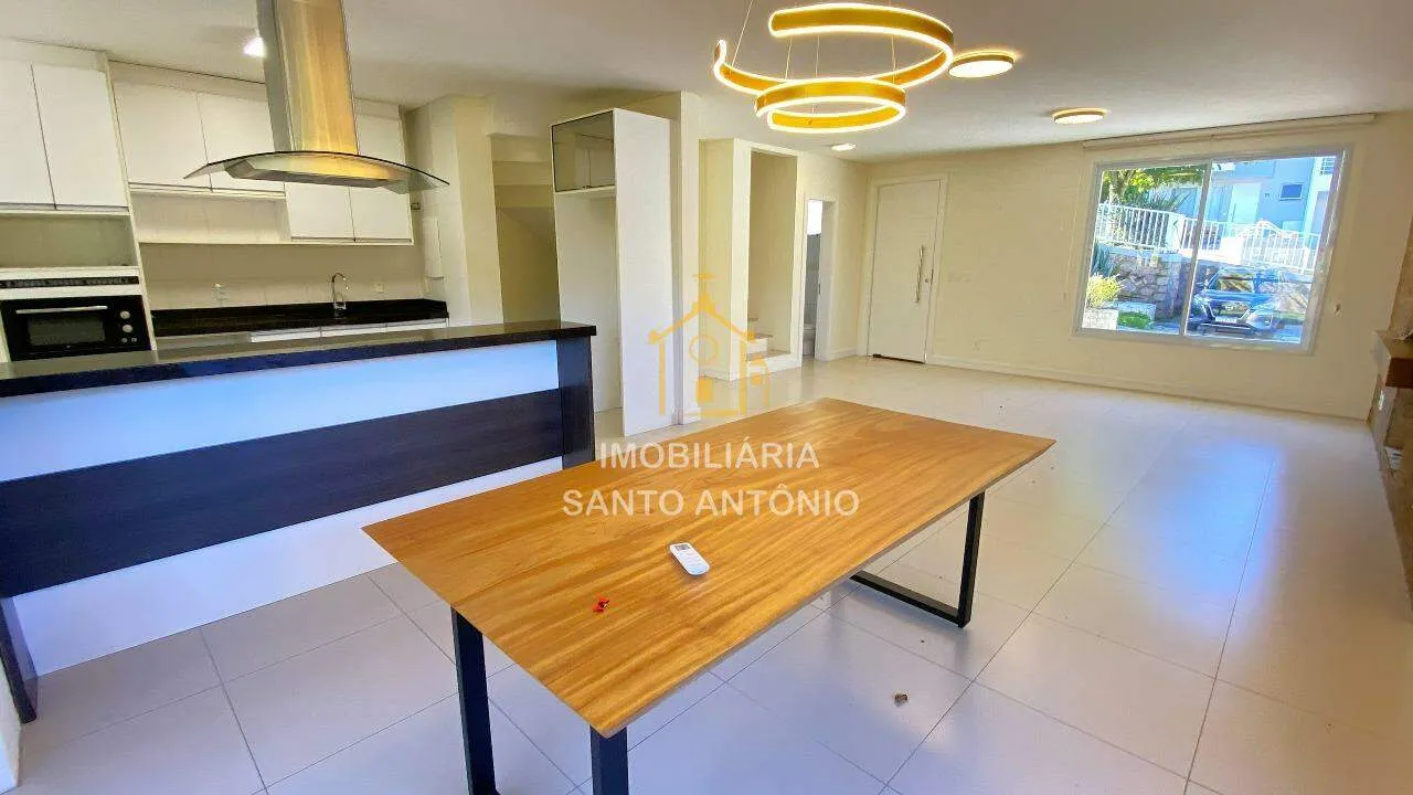 Condo house with 3 en-suite bedrooms and 4 baths, 190 m² — photo 30