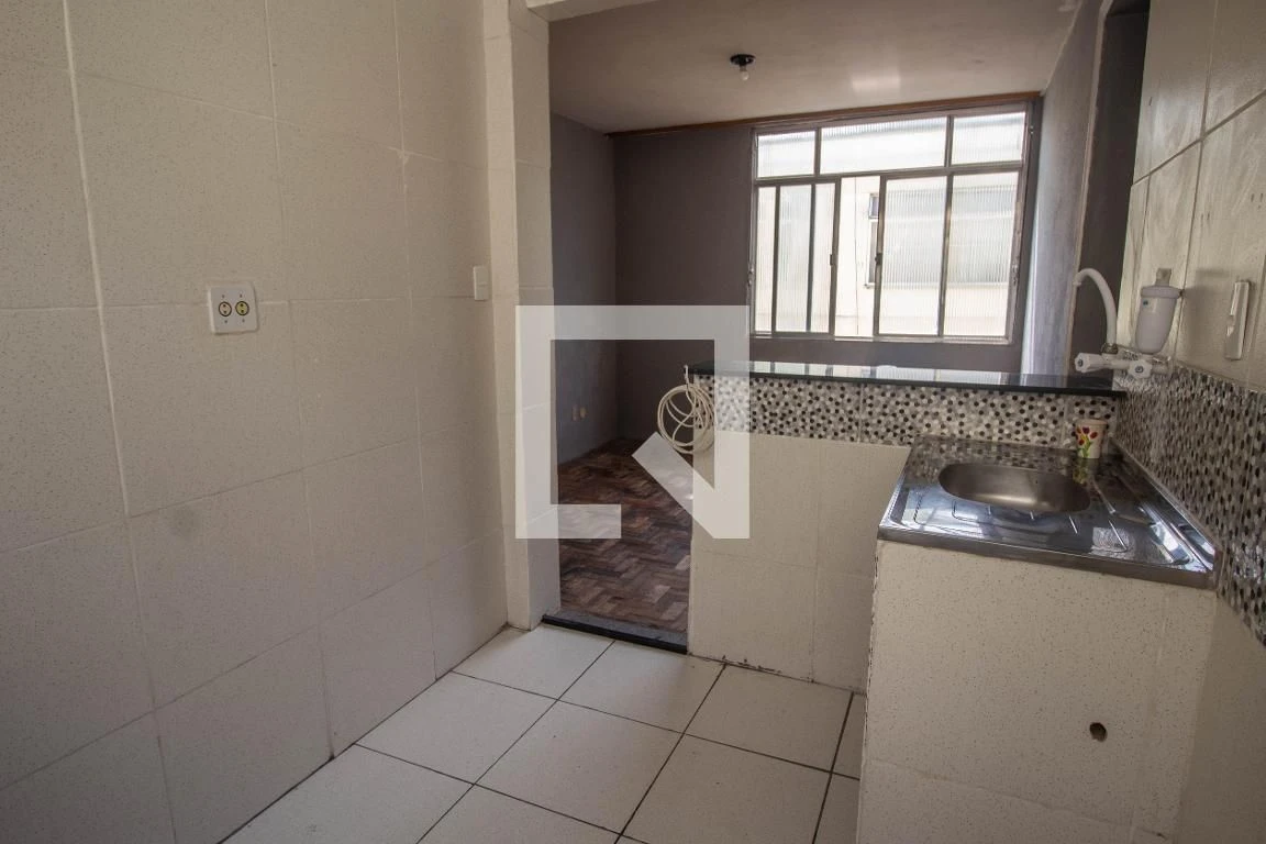 Departamento de 1 dormitorio con piso de madera o laminado — photo 2