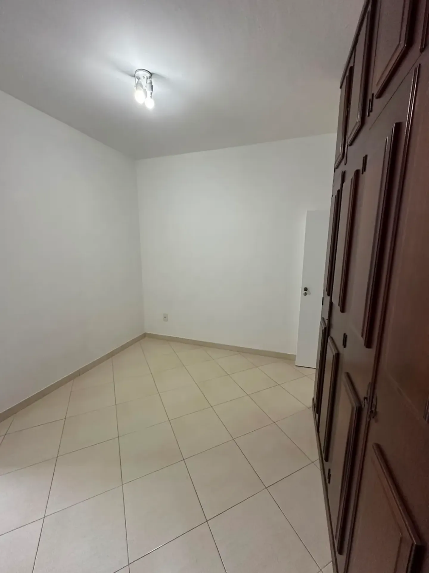 Apartment with 2 bedrooms, 2 bathrooms and balcony — photo 16