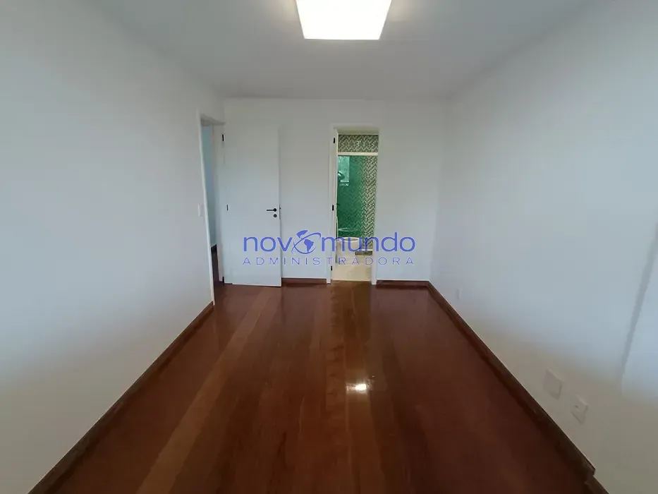 Apartamento, 116 m², com piso de madeira ou laminado — photo 13