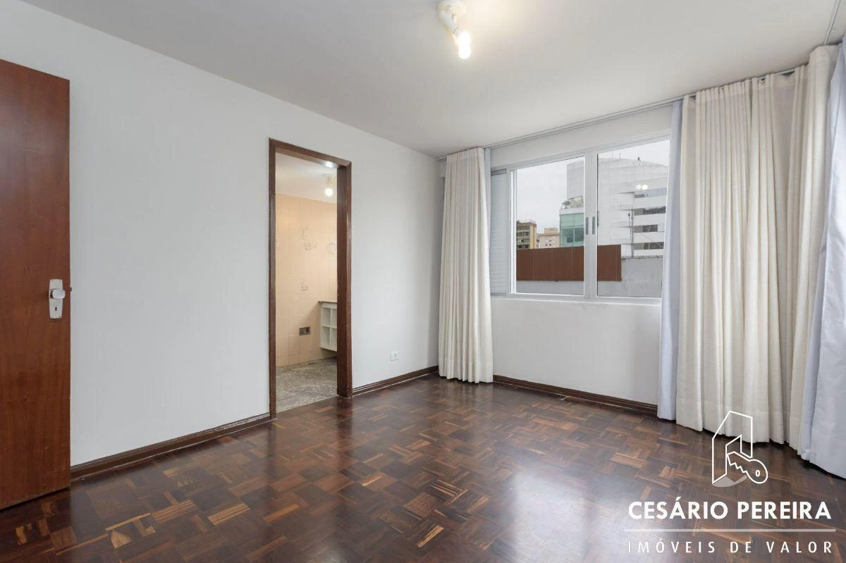 Furnished apartment, 215 m², with a bathtub — photo 19