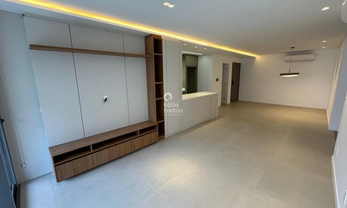 132 m² unfurnished apartment with 3 en-suites — photo 31
