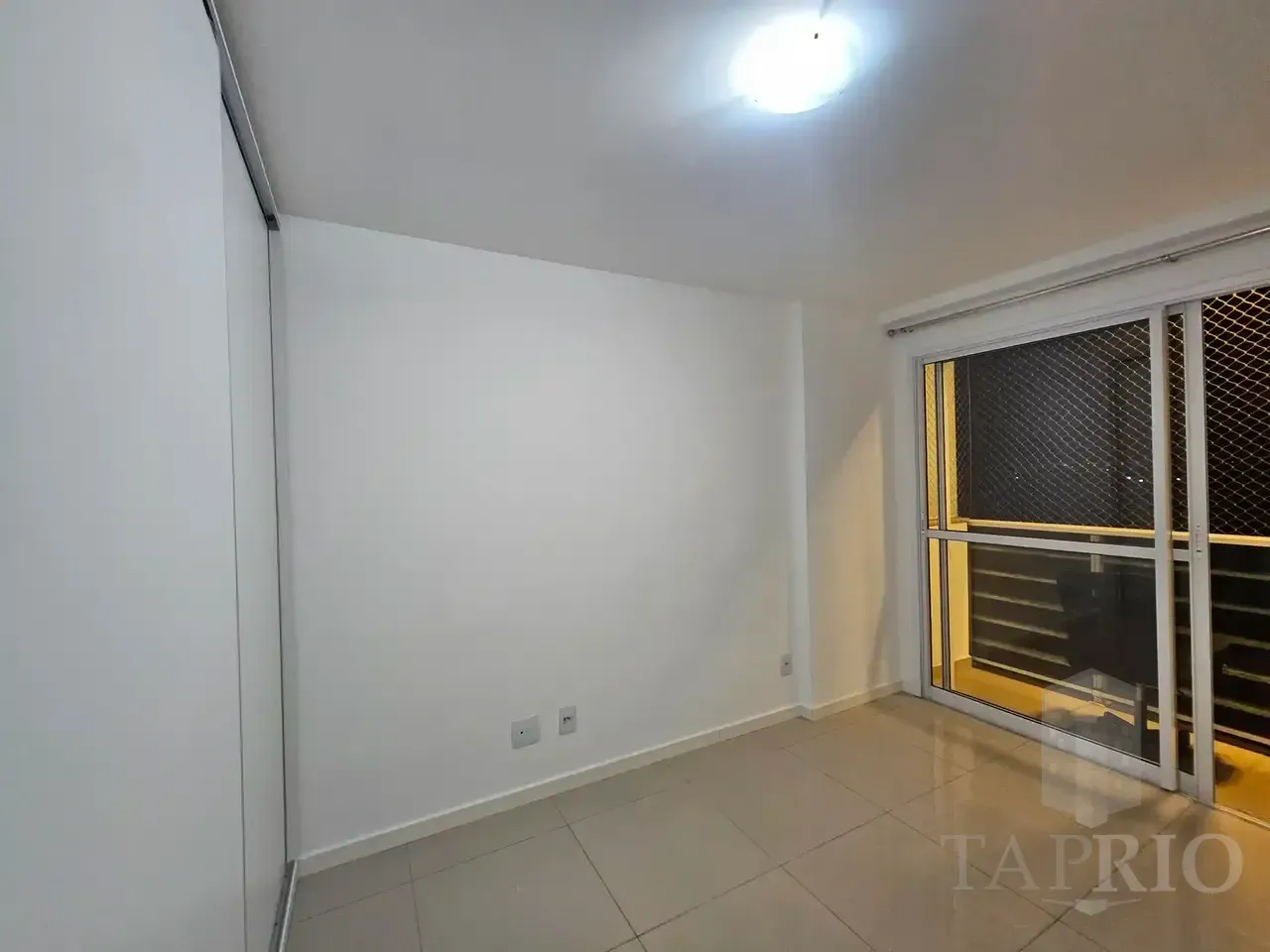 Furnished penthouse with 3 bedrooms and 3 baths — photo 10