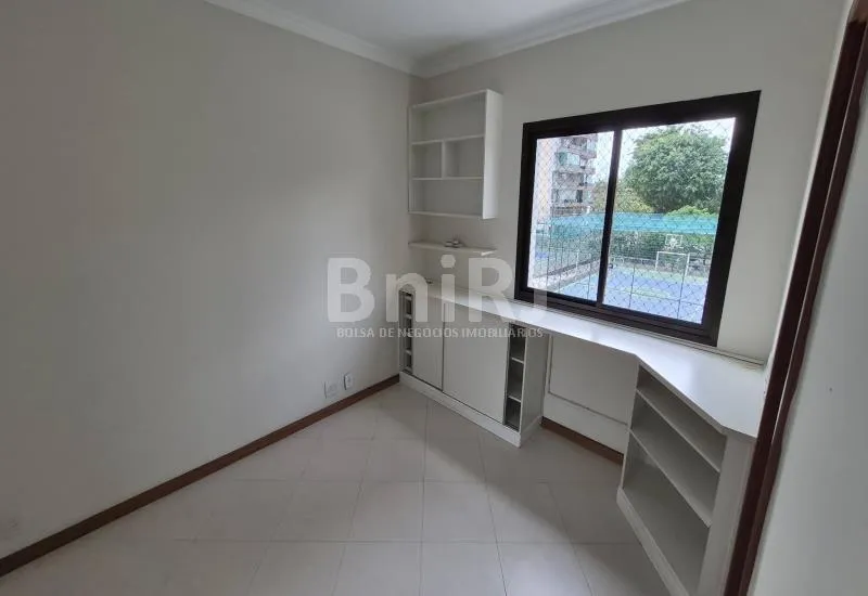Home office in a 3-bedroom apartment, 110 m² — photo 22
