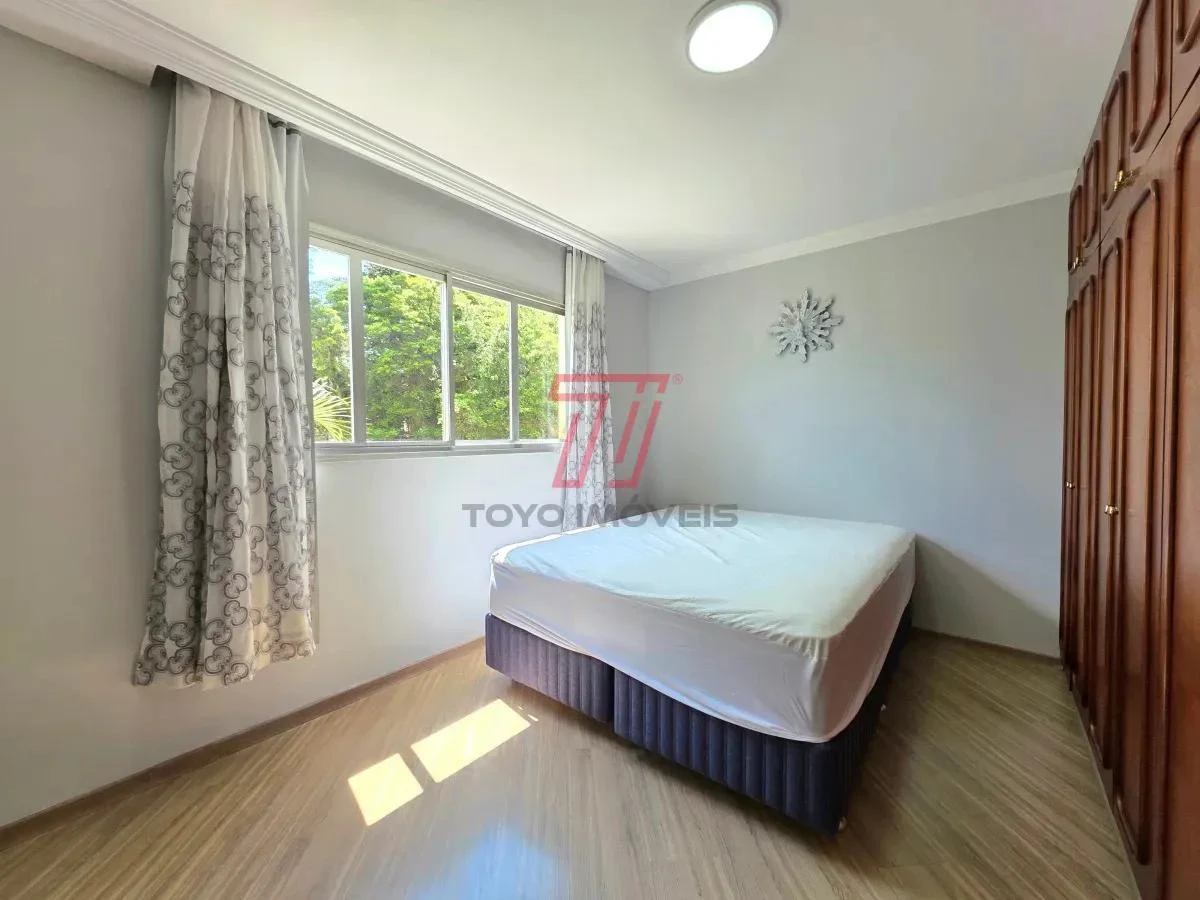 3-bedroom apartment with a bathtub in Curitiba — photo 5