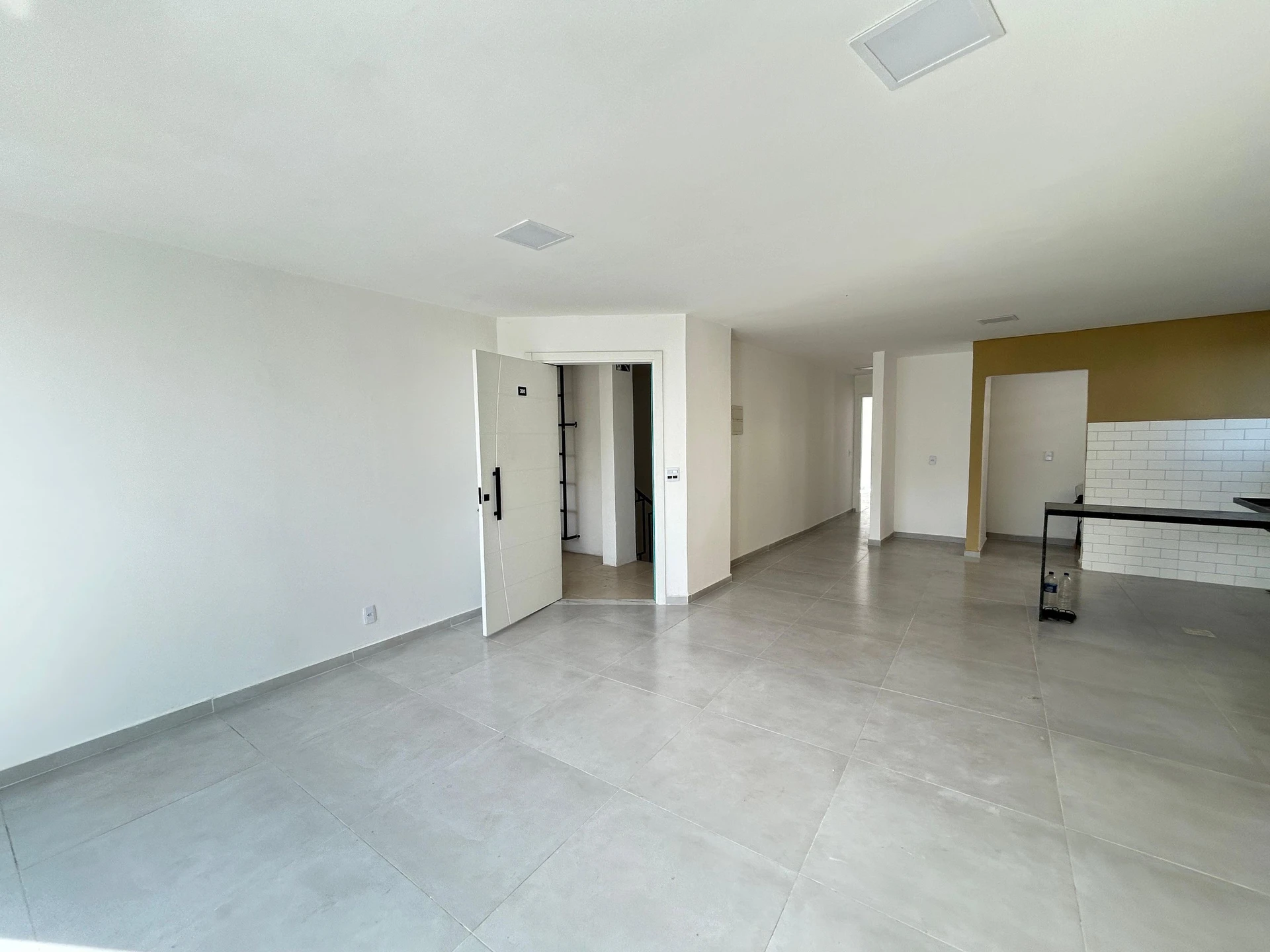 Apartment with 2 bedrooms and 1 suite, open kitchen — photo 32
