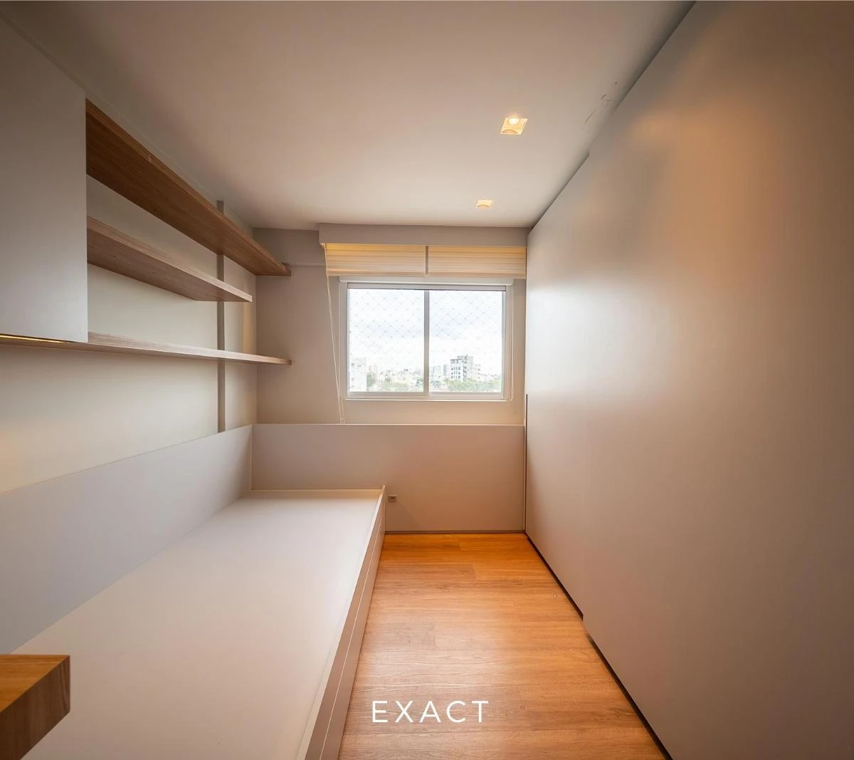 3-bedroom apartment in a building with a gym — photo 25