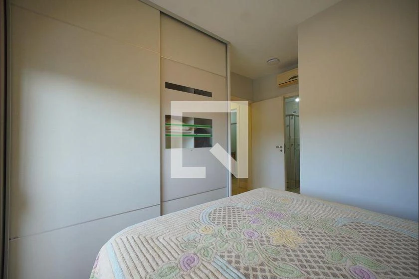 Furnished 80 m² apartment with 2 bedrooms and 2 baths — photo 22