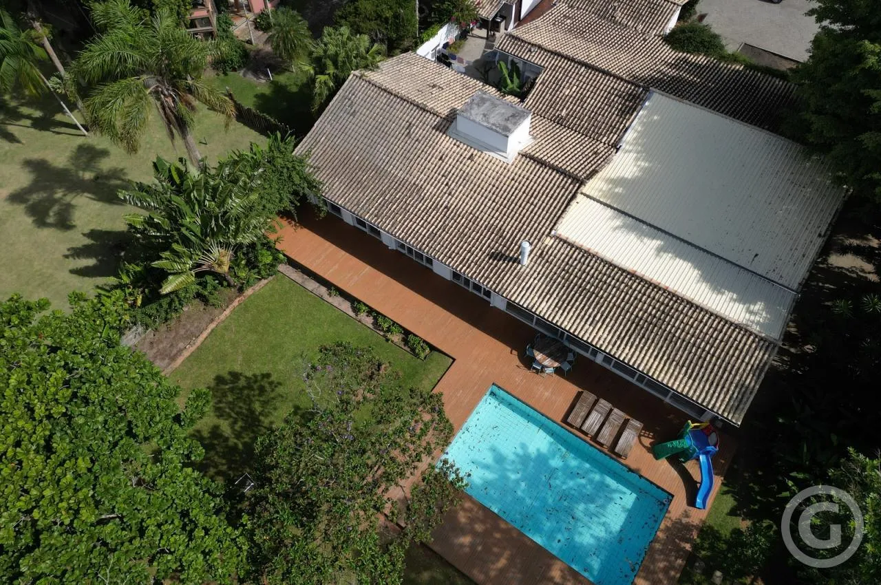 Casa com 550 m² e 4 quartos com cozinha integrada — photo 12