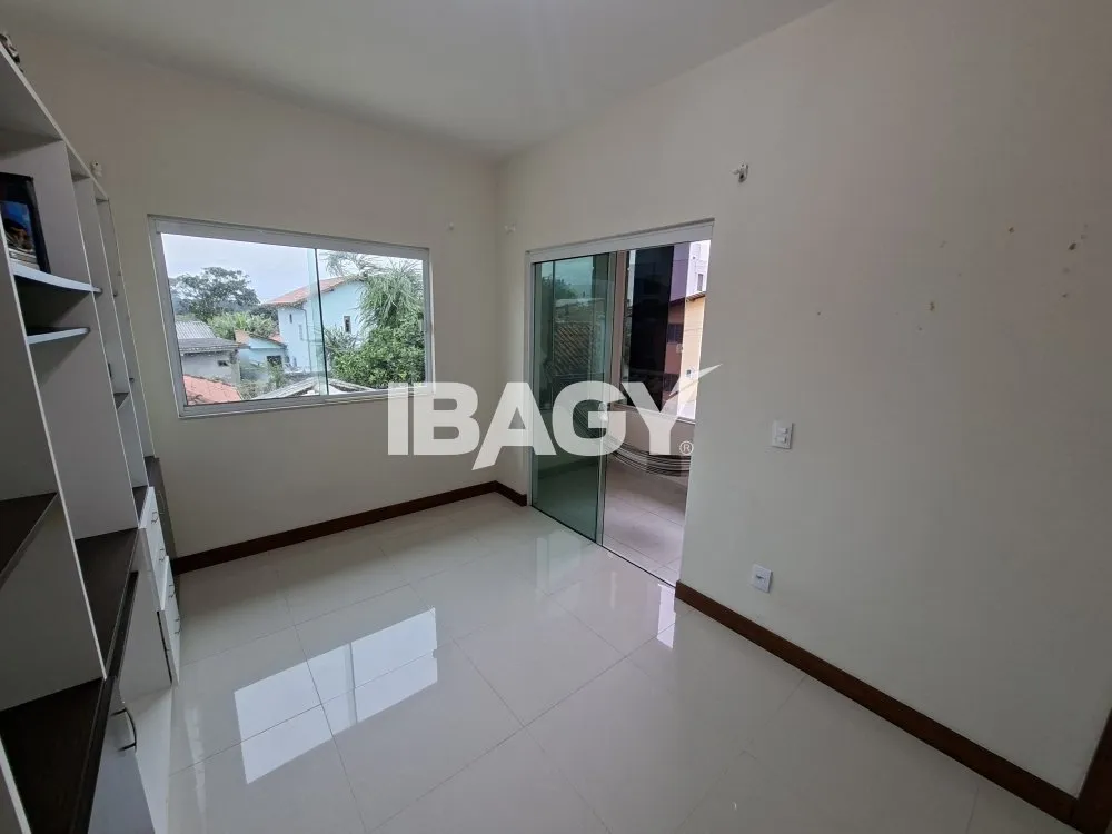 Меблированный дом 331 м²: 4 спальни и 3 места — photo 30