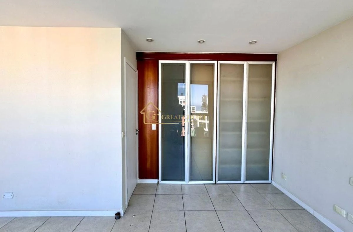 Дуплекс-пентхаус 200 м² з 3 спальнями-сюїтами — photo 33