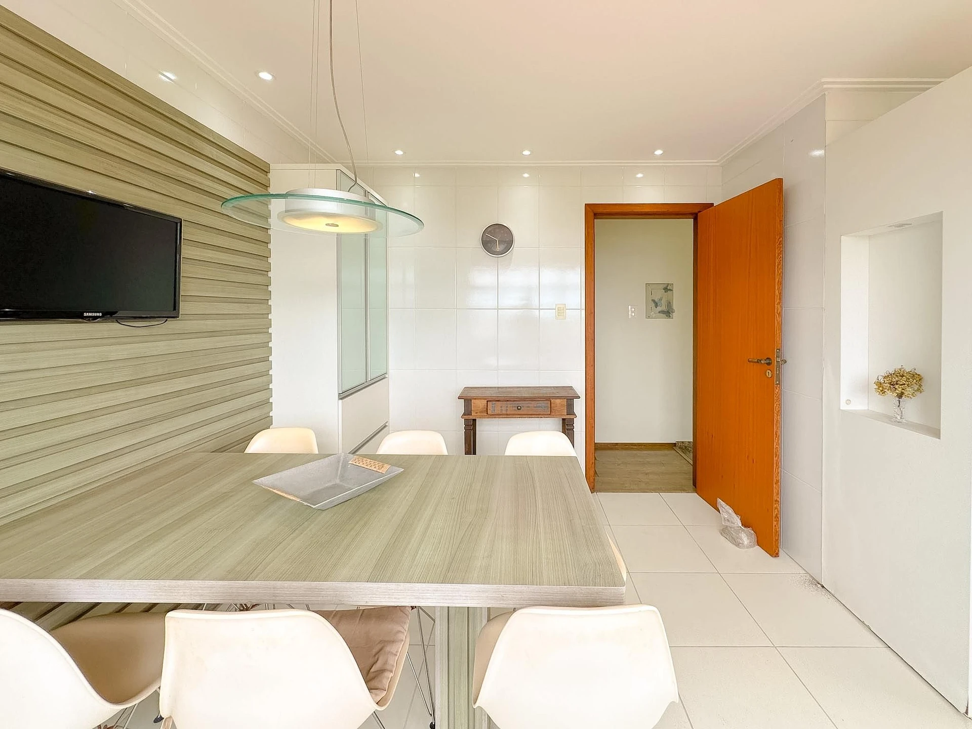 Furnished house, 250 m², with a bathtub — photo 37
