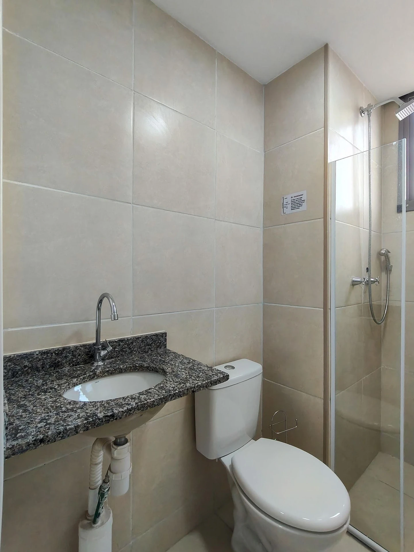 Apartamento com 2 quartos e varanda de vidro fechada — photo 37