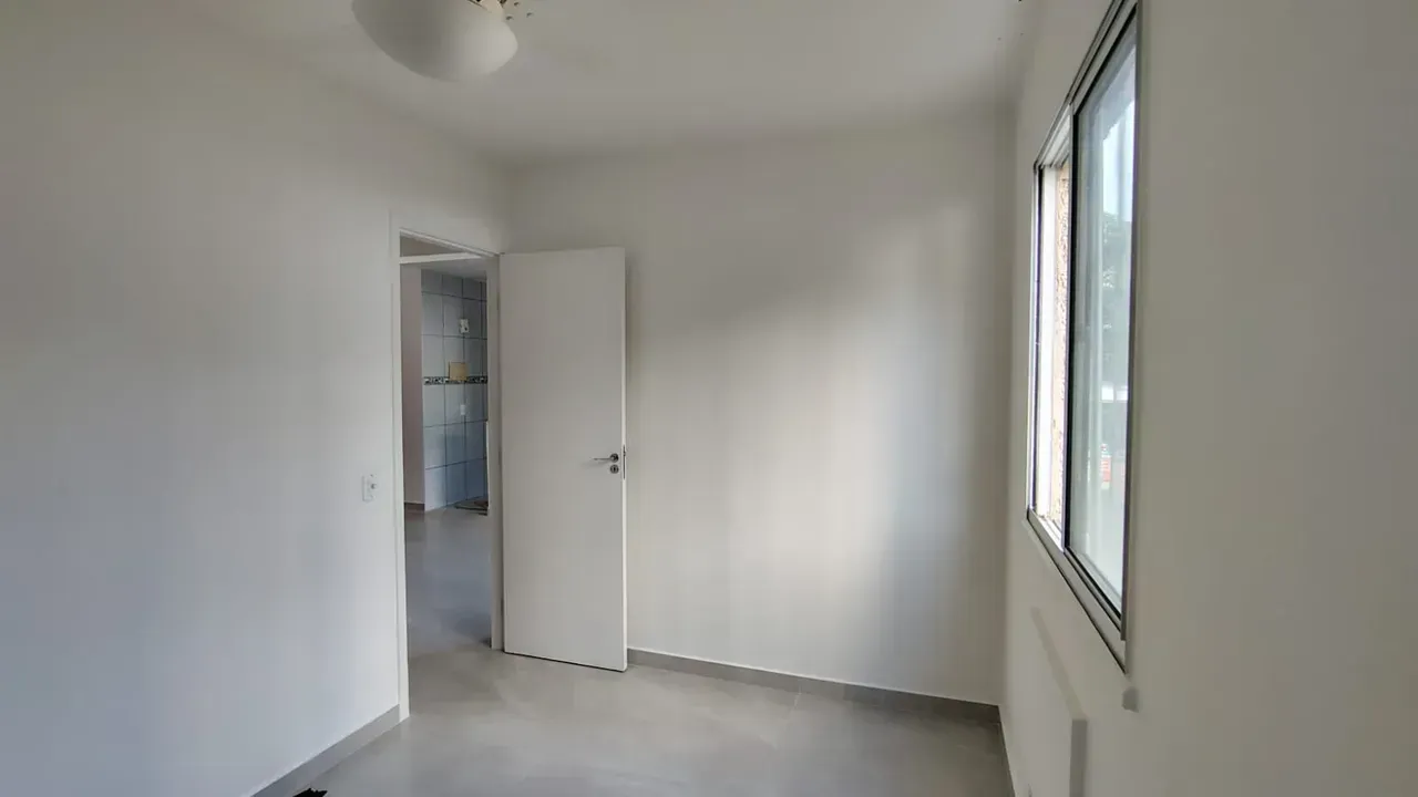 Apartment with 2 bedrooms and an open-plan kitchen — photo 17
