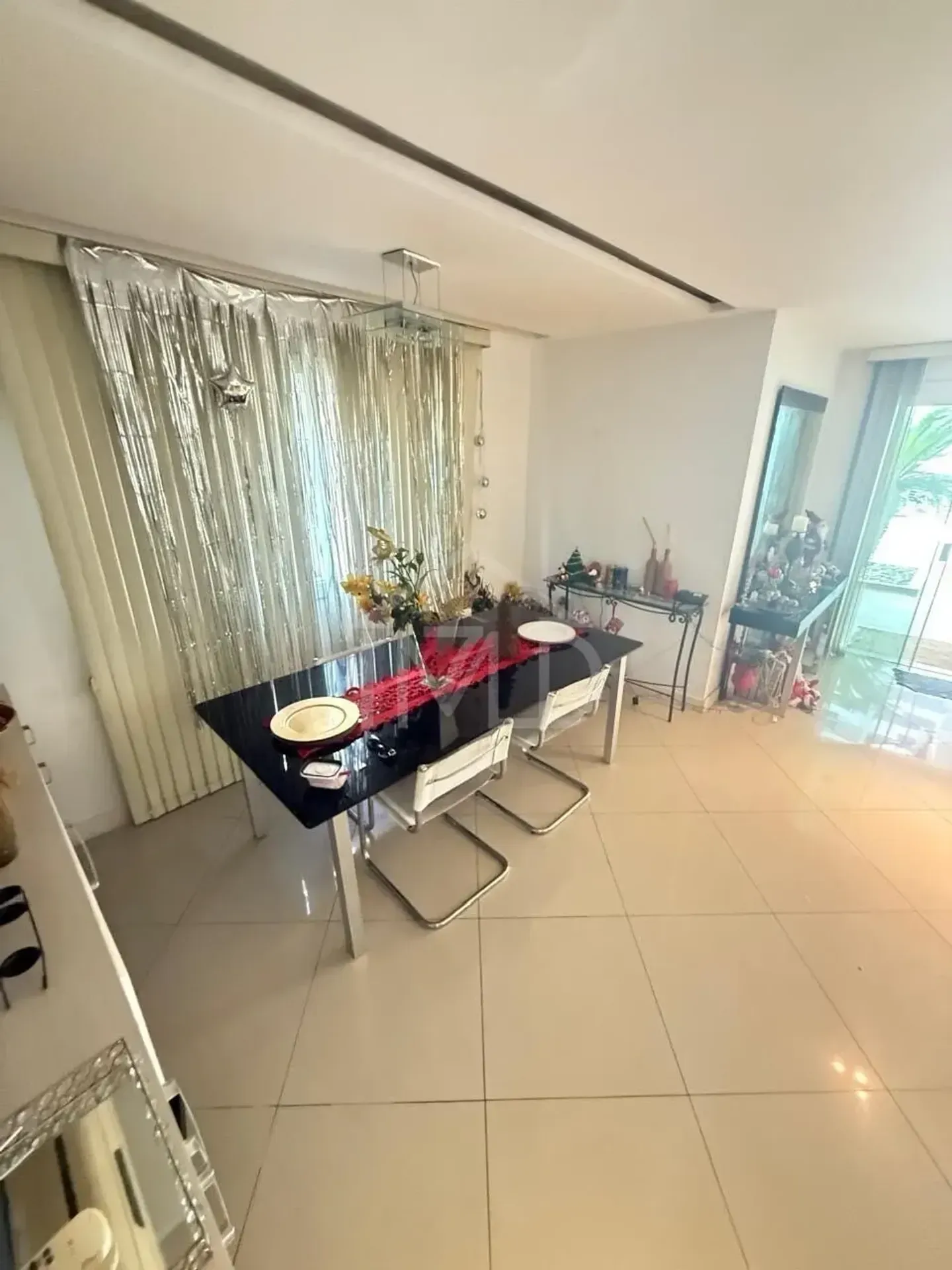 Furnished house with 5 bedrooms and a closed kitchen — photo 15