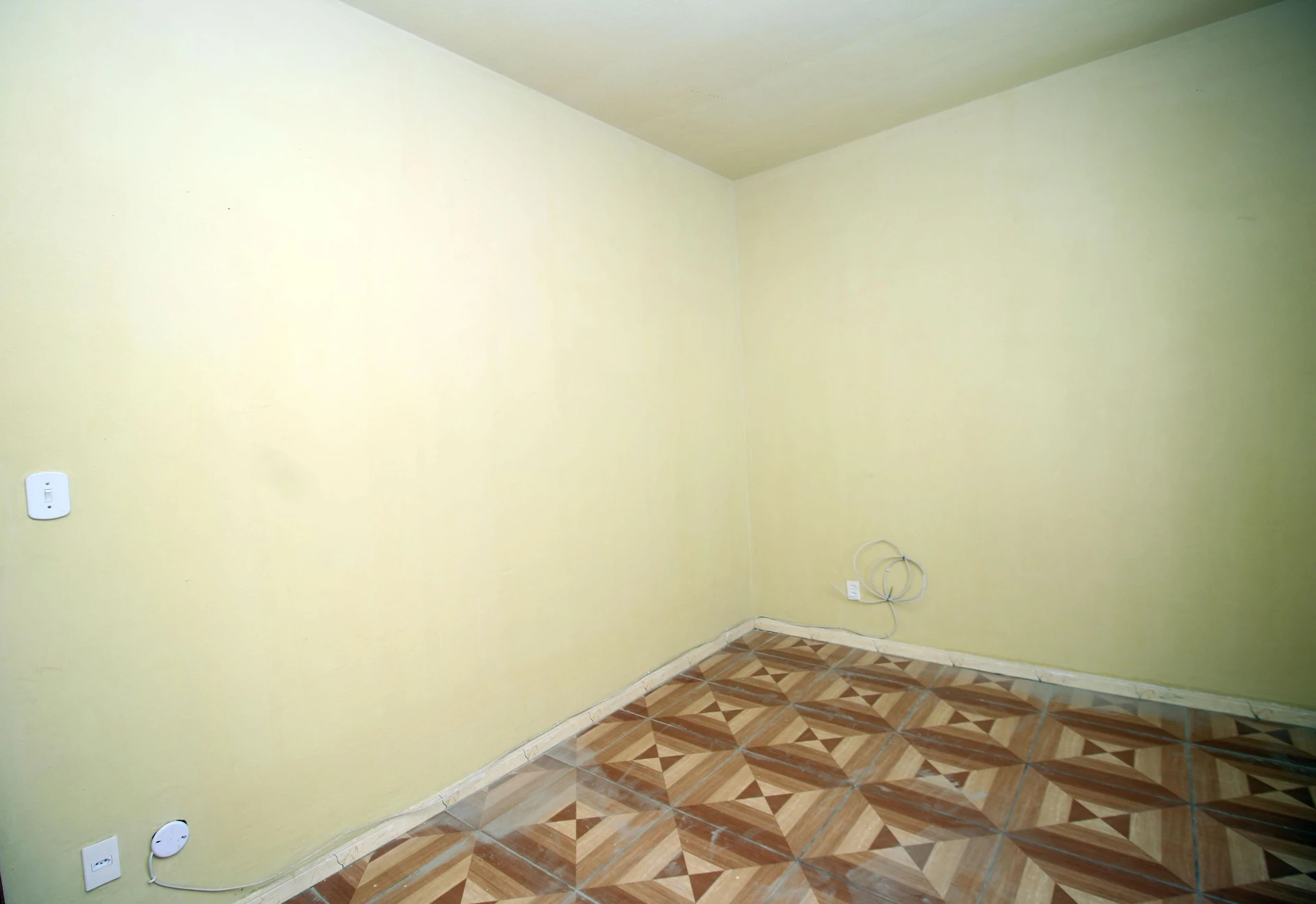 Квартира без меблів з 1 спальнею і без паркування — photo 14