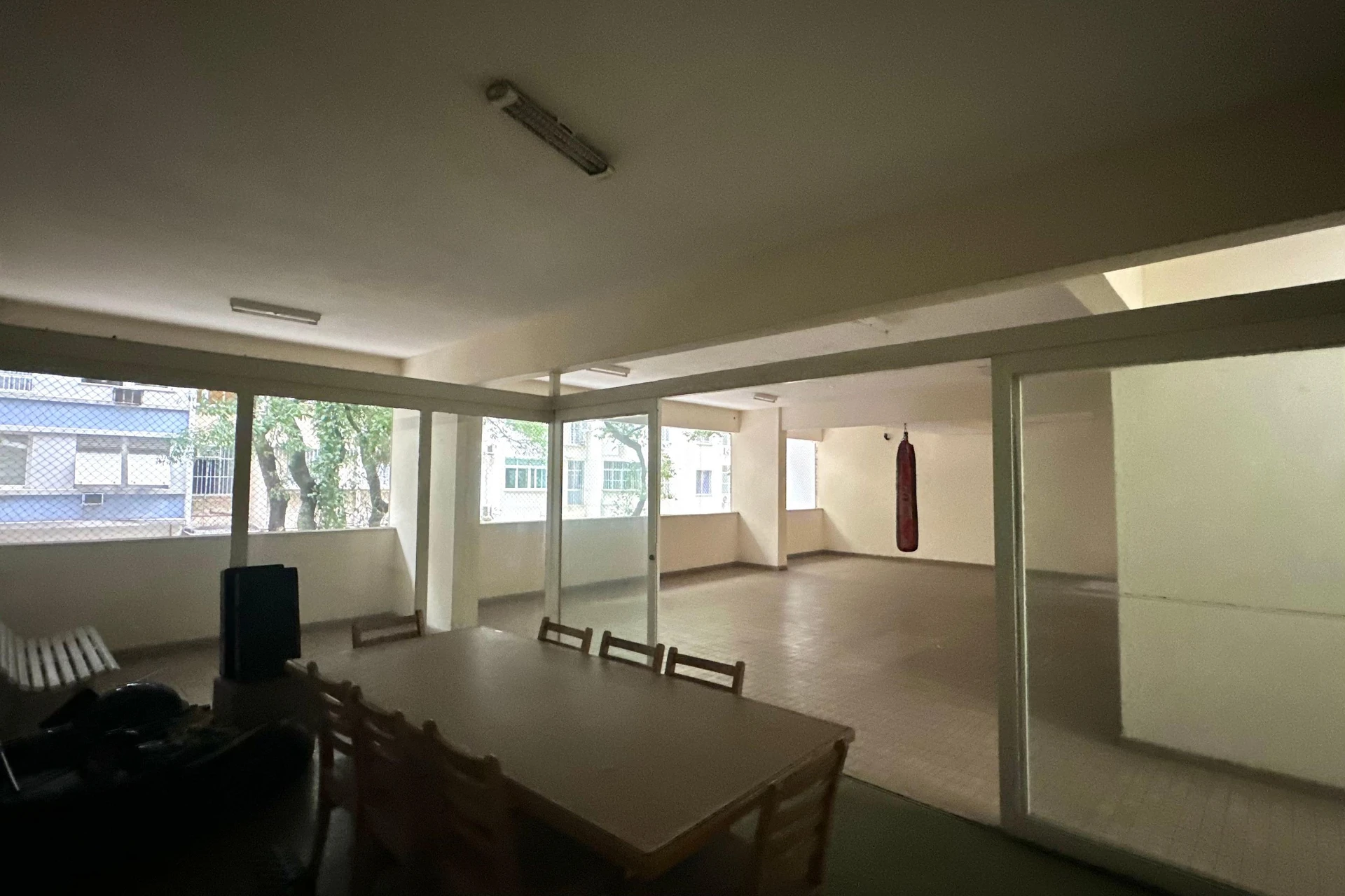 Apartamento amueblado de 3 dormitorios y cocina cerrada — photo 18