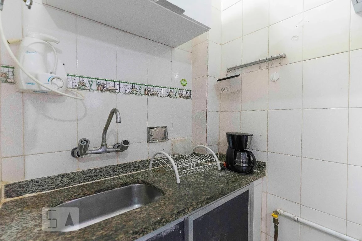 Estudio amueblado con lavadora y 1 baño — photo 12