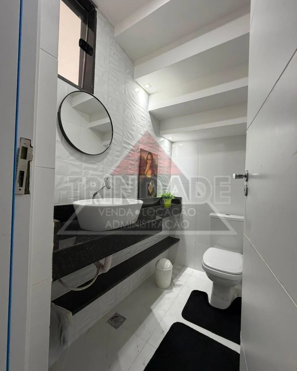 Casa com cozinha integrada a fogão a gás e coifa — photo 26