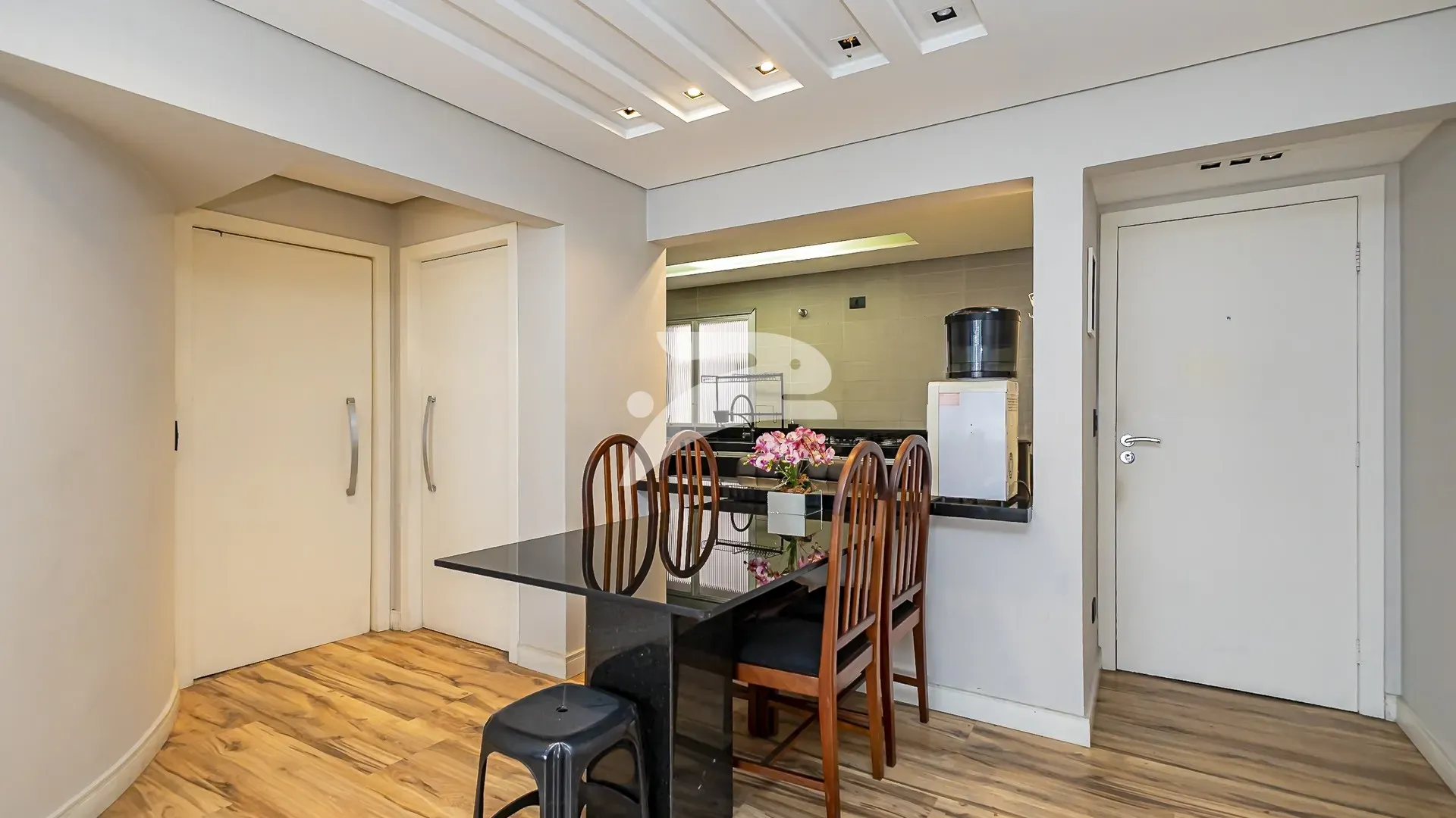 Furnished 3-bedroom apartment with 129 m² on the 7th floor — photo 9