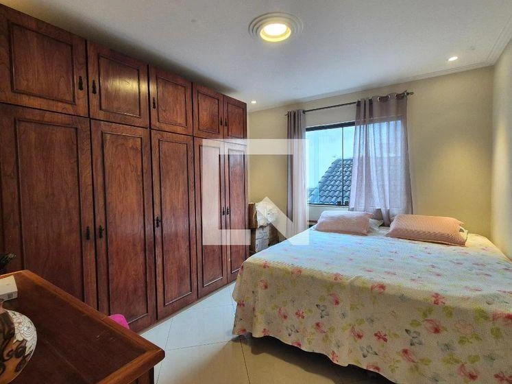 Furnished house, 400 m², with a glass-enclosed balcony — photo 28