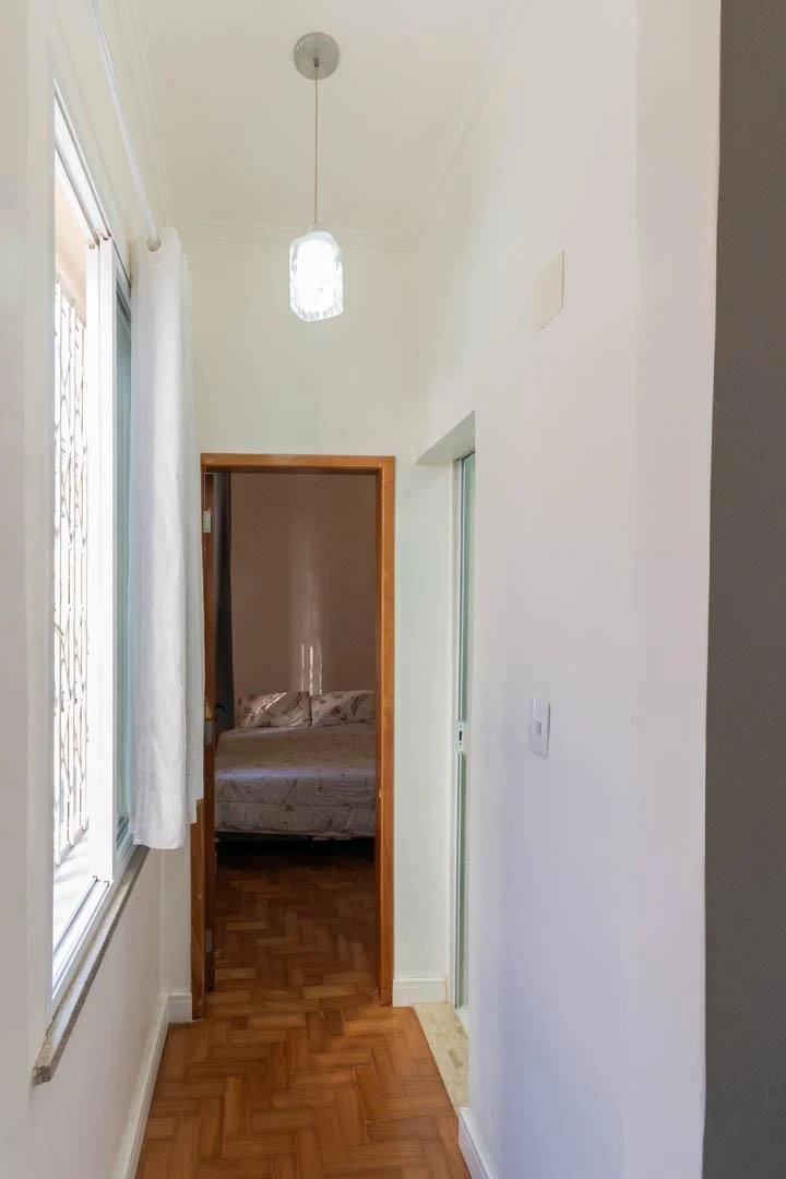 One-bedroom apartment with a washing machine — photo 25