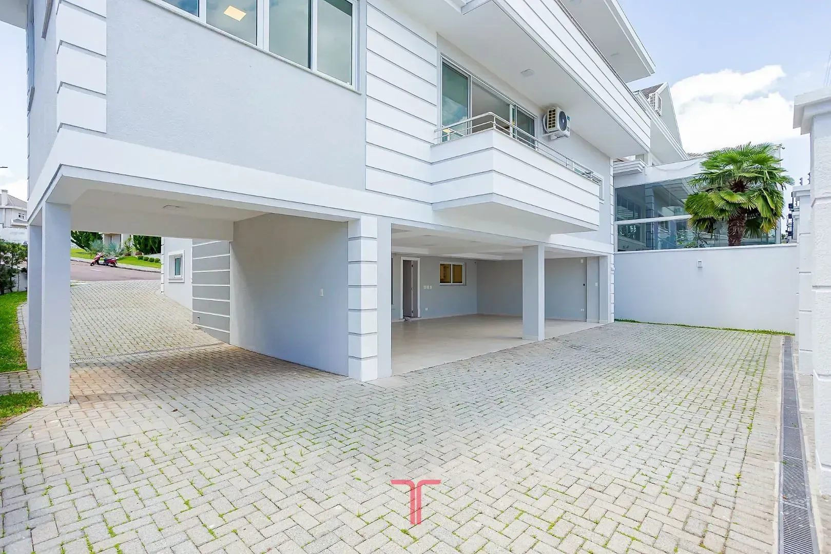 Дом 550 м² с 5 спальнями и приватным садом — photo 139