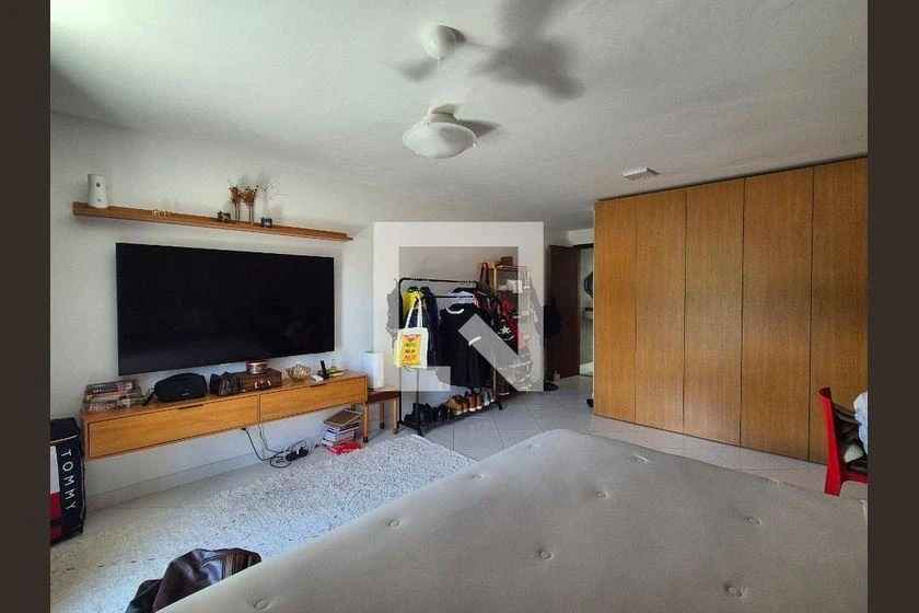 Rentable house with 4 en-suite bedrooms and 320 m² — photo 10