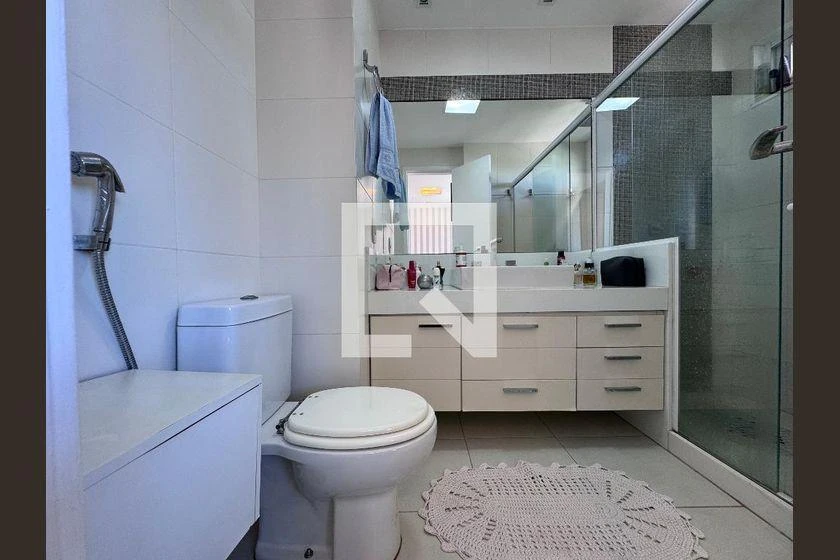 Furnished apartment, 145 m², with a grill on the balcony — photo 17