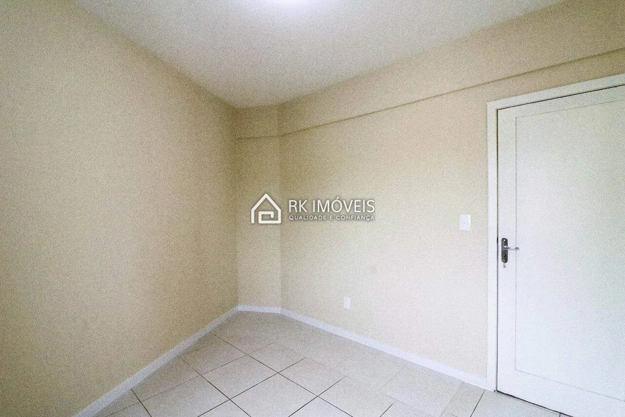 Rental apartment with 3 bedrooms and a balcony — photo 20