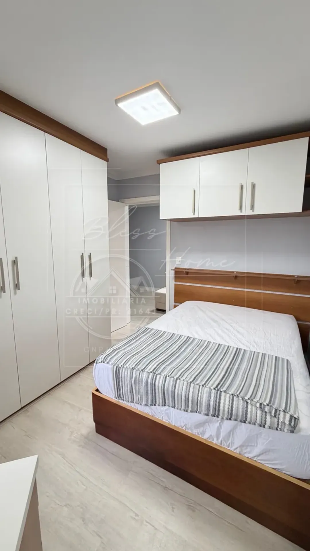 Apartamento mobiliado com armários embutidos no quarto — photo 6