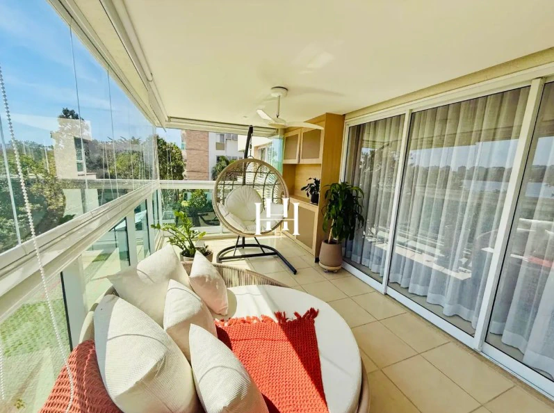 4 en-suite apartment with 227 m² and a balcony — photo 20