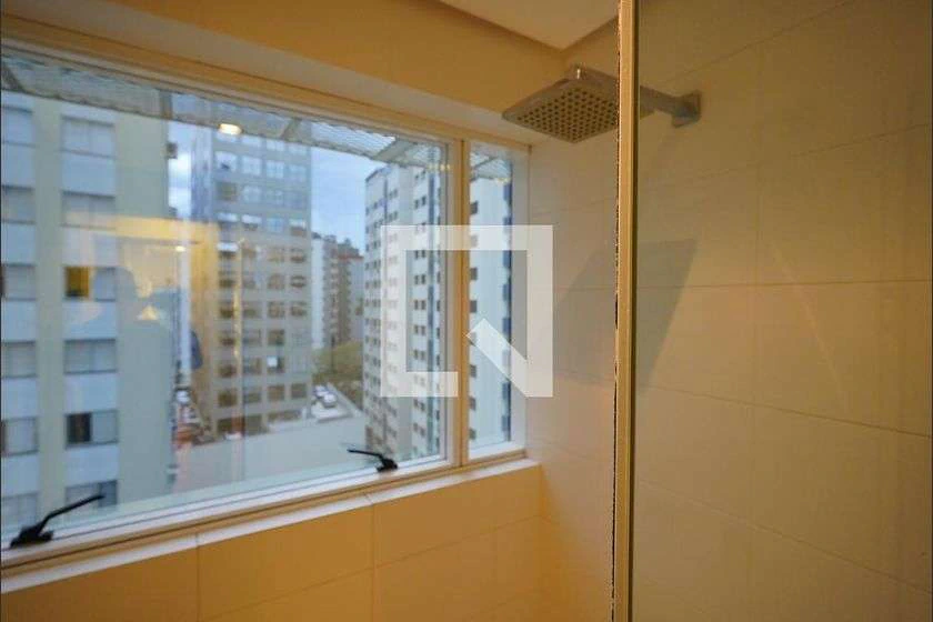 Furnished 1-bedroom apartment with an open kitchen — photo 17