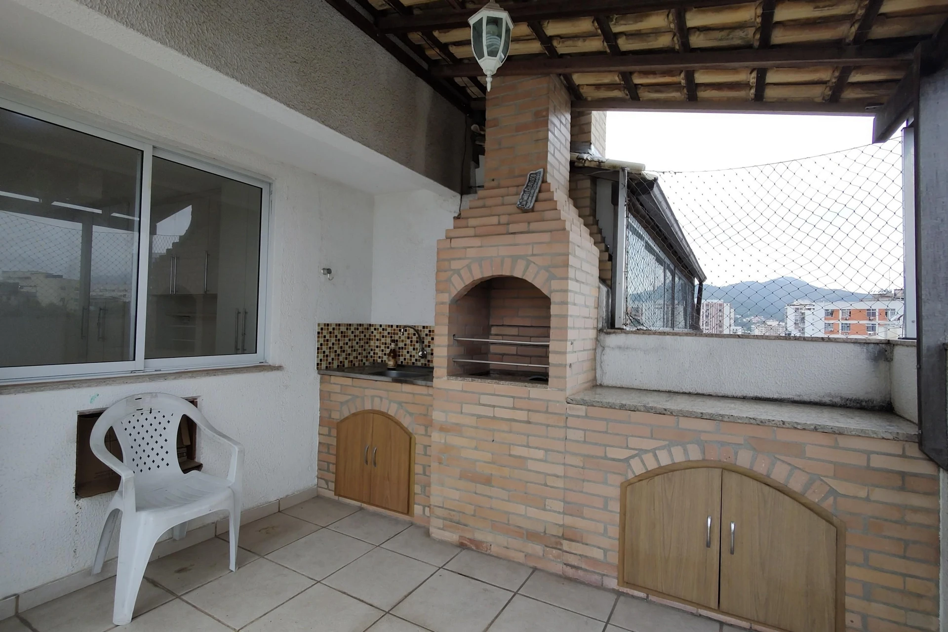 Furnished apartment with 3 bedrooms and 2 parking spots — photo 31