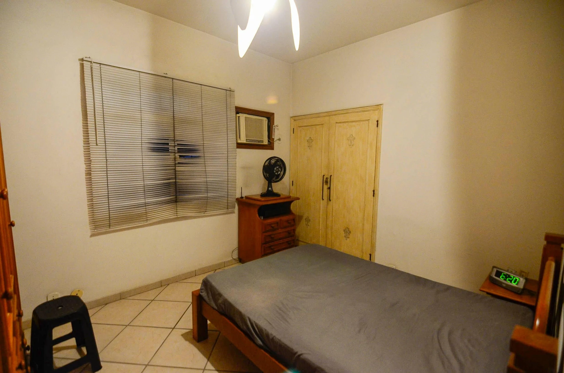 Furnished 2-bedroom apartment with a gas stove — photo 24